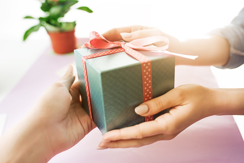 Helping others feel at home with thoughtful gifts Helping others feel at home with thoughtful gifts
