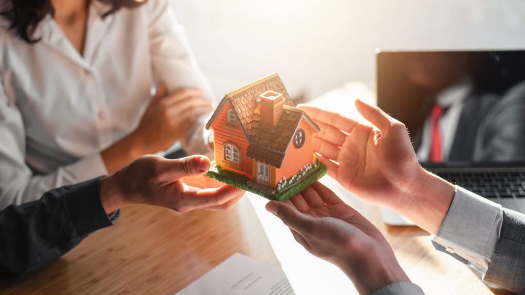 4 tips for selling your home