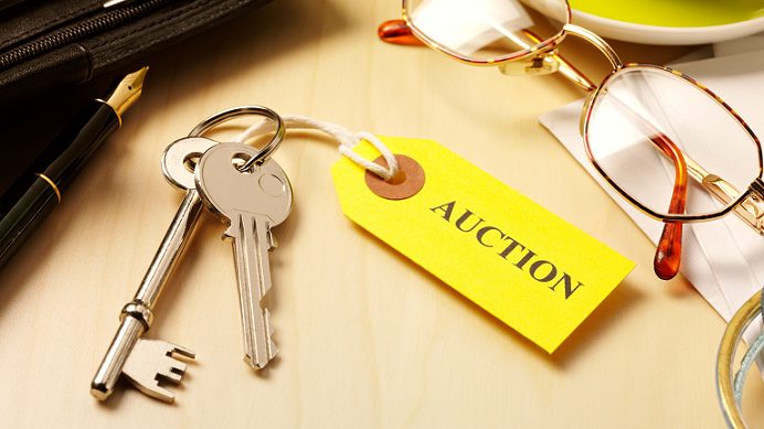 Should I sell by auction? Should I sell by auction?